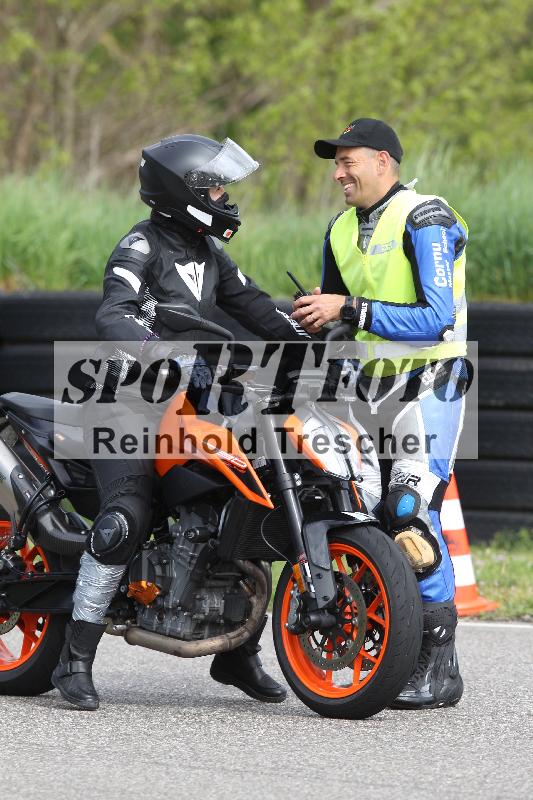 /Archiv-2025/10 23.04.2025 Cornu Master School ADR/gruen-vert/1